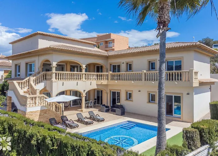 Socrates By Abahana Villa